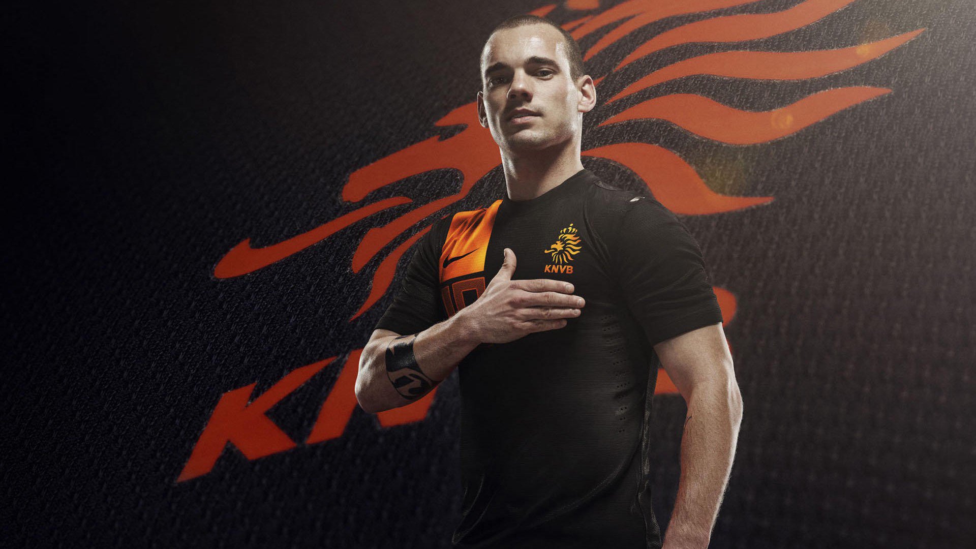 中超焦点战吸引全国目光,中超争议点球